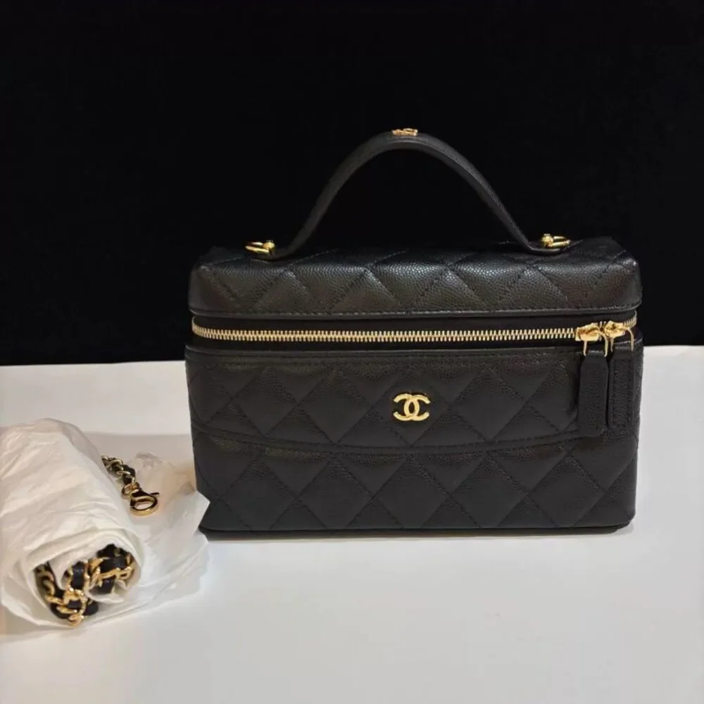 Chanel Women Pre-Loved Bag Very Good Condition